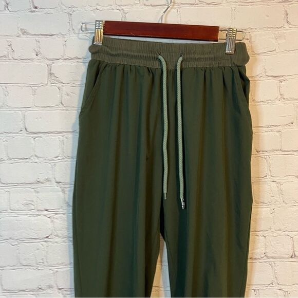 Out from Under Urban Outfitters Army Green Joggers size small - Picture 2 of 7